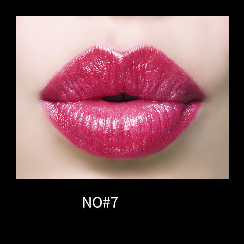 Gentle Moisturizing Lipstick – Charming Lip Makeup for a Soft, Radiant Look