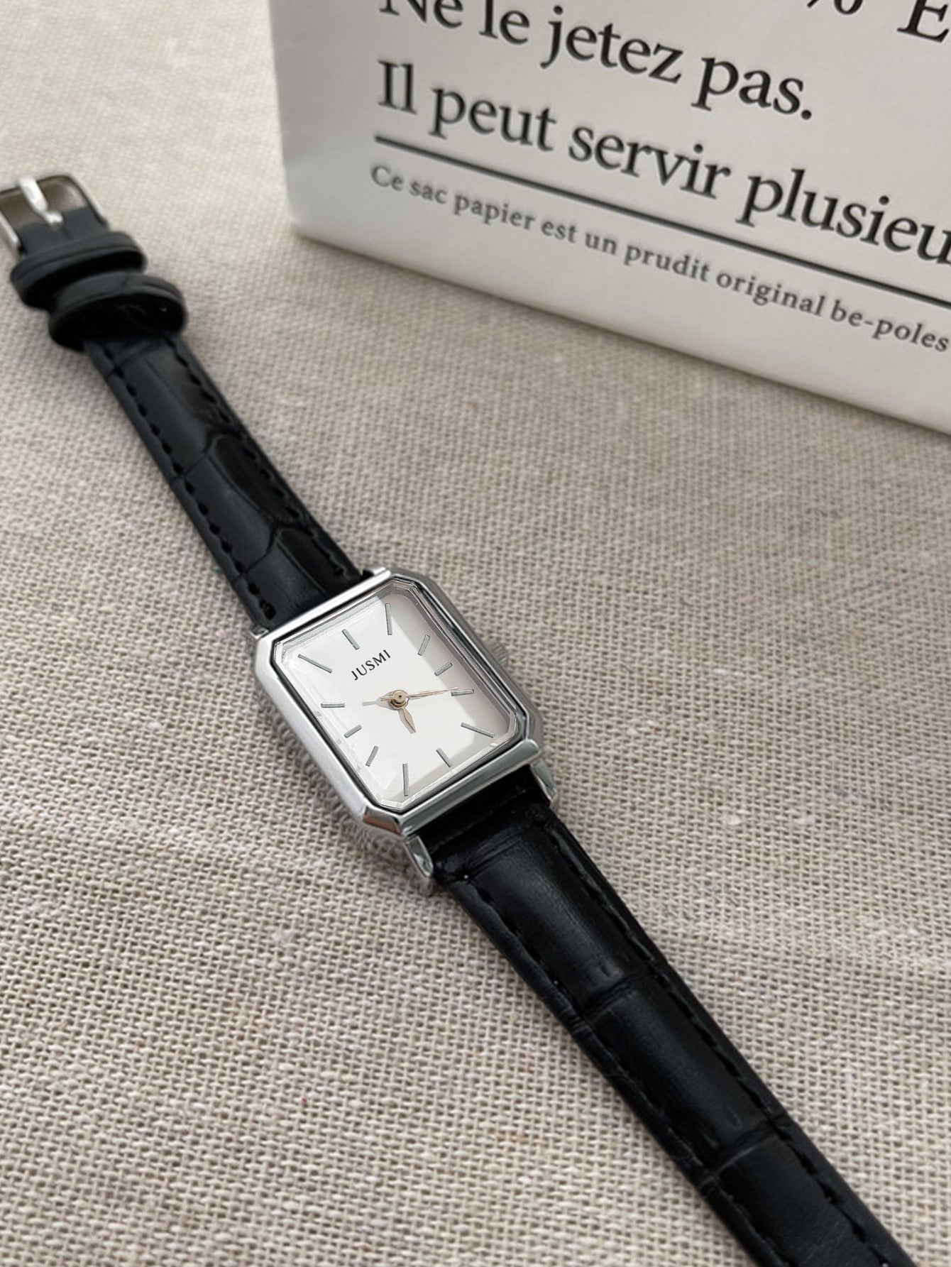 Women’s Square Quartz Watch
Timeless Elegance, Modern Style