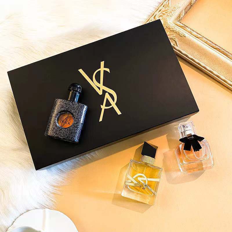 Perfume Gift Set for Women
The Perfect Gift of Fragrance & Elegance