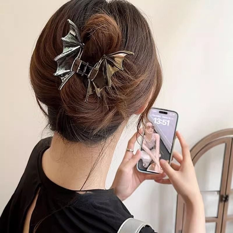 High-Grade Metal Bat Grip Hair Clip | Elegant Women’s Hair Accessory