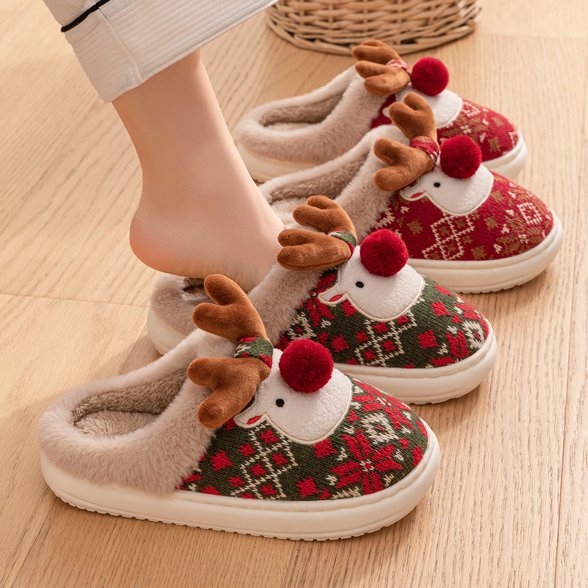 Cute Christmas Elk Plush Slippers – Fuzzy Winter Non-Slip Home Shoes for Women