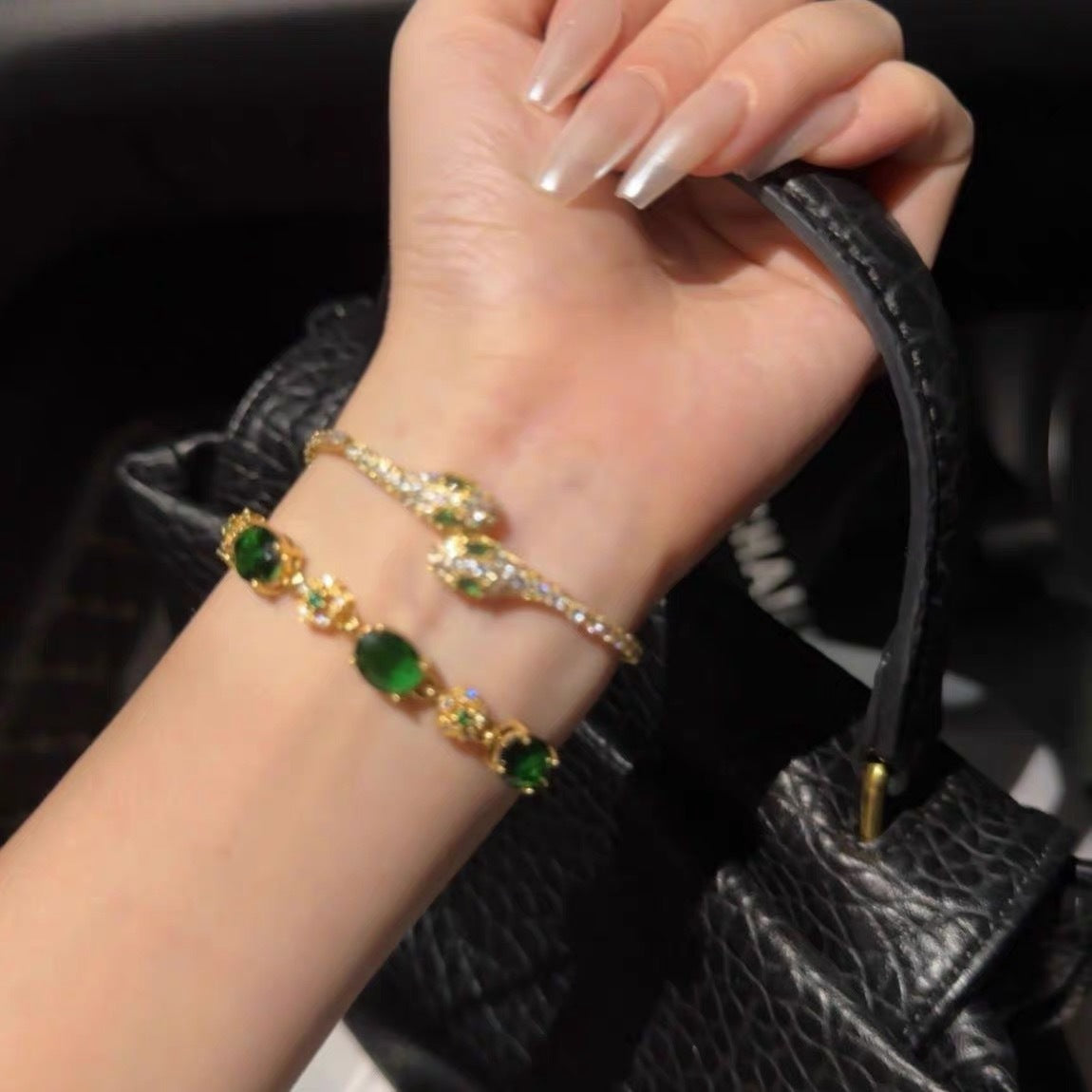 Elegant Rhinestone Bracelet – Vintage White All-Matching Jewelry