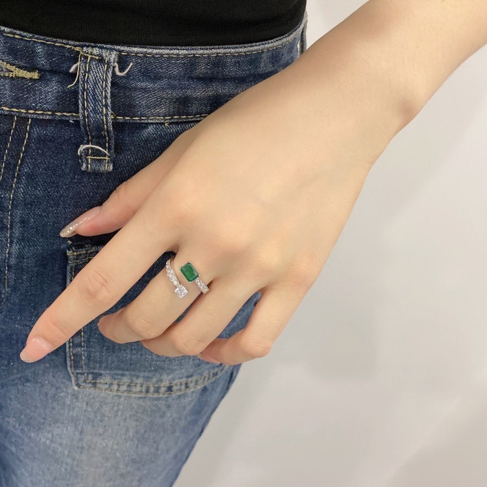 Exquisite Korean-Style Diamond Ring for Women