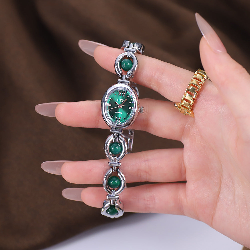 Gedi Emerald Pearl Bracelet Watch
Where Elegance Meets Time