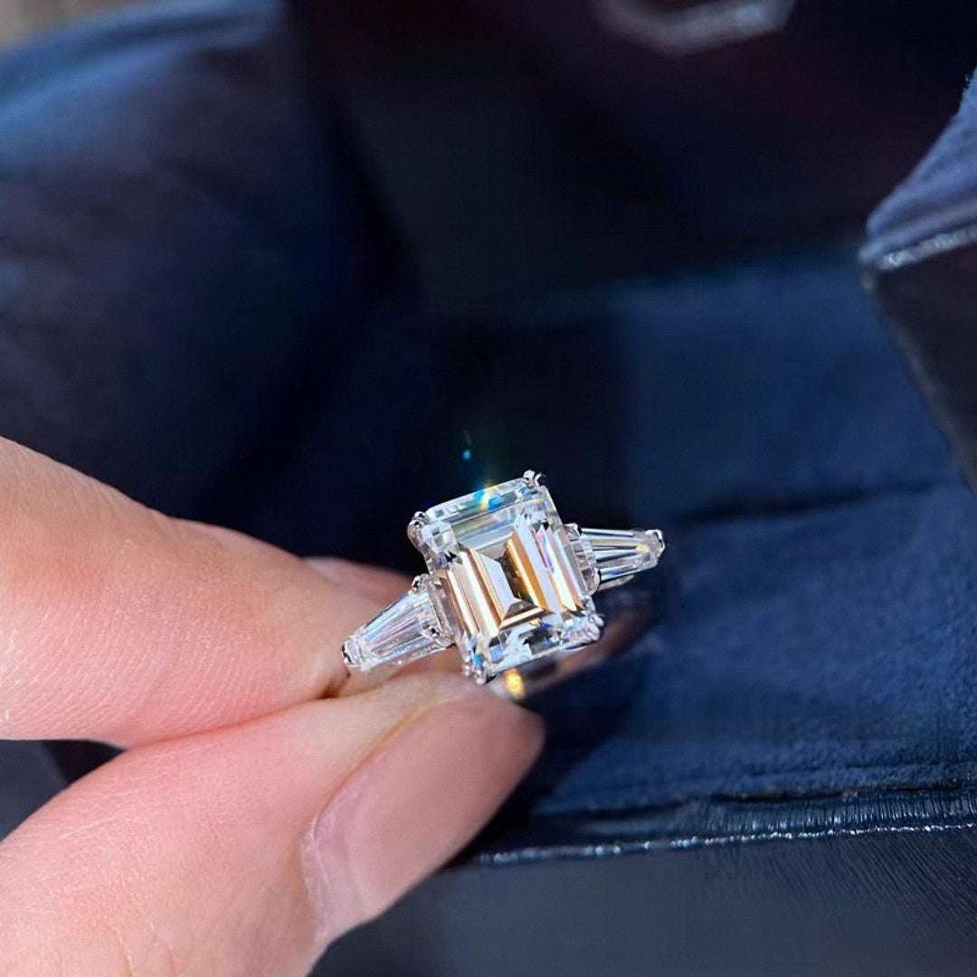 Seiko Small Sugar Cube Ring
Minimalist Elegance in Every Detail