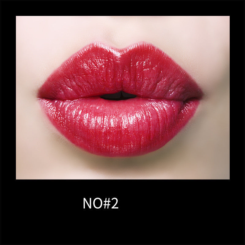 Gentle Moisturizing Lipstick – Charming Lip Makeup for a Soft, Radiant Look