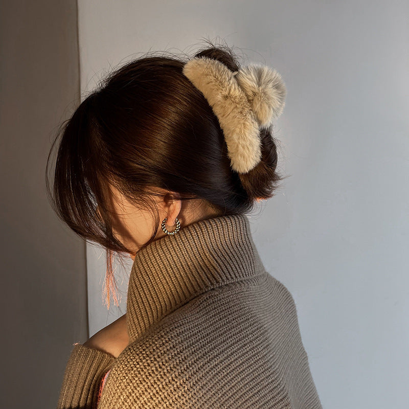 Korean Real Otter Fur Hair Clip for Women – Elegant Hair Accessory