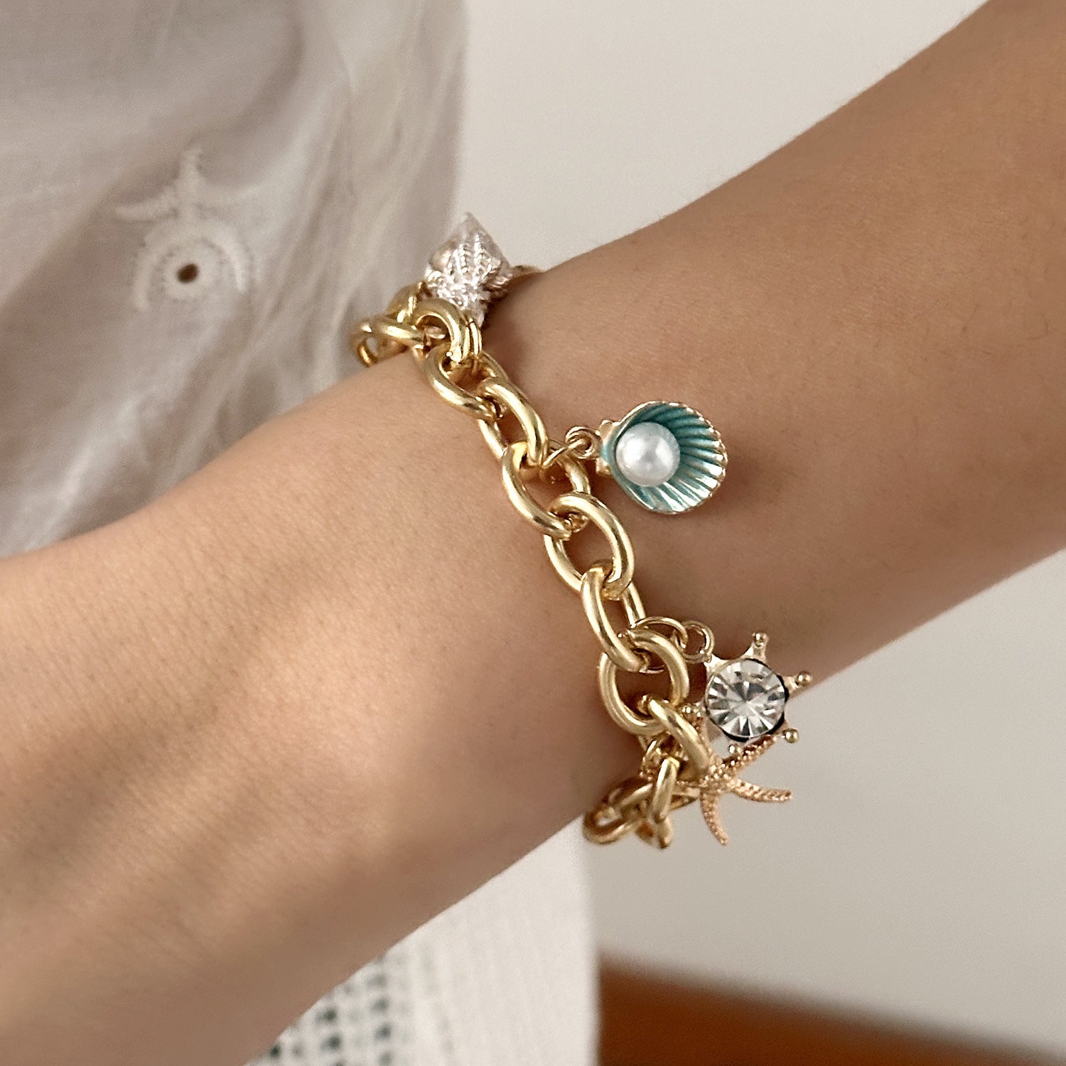 Women's Fashion Starfish Pearl Shell Fishtail Multi-Pendant Necklace & Bracelet Set
