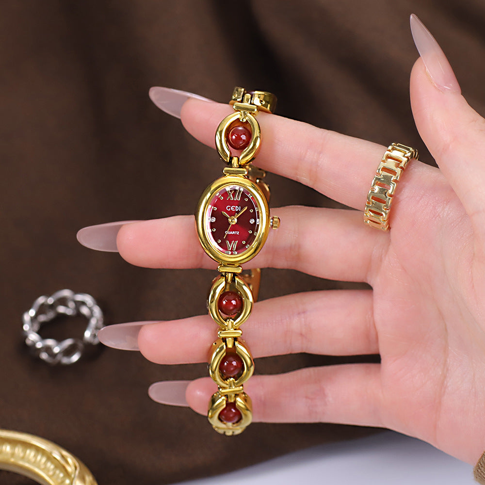 Gedi Emerald Pearl Bracelet Watch
Where Elegance Meets Time