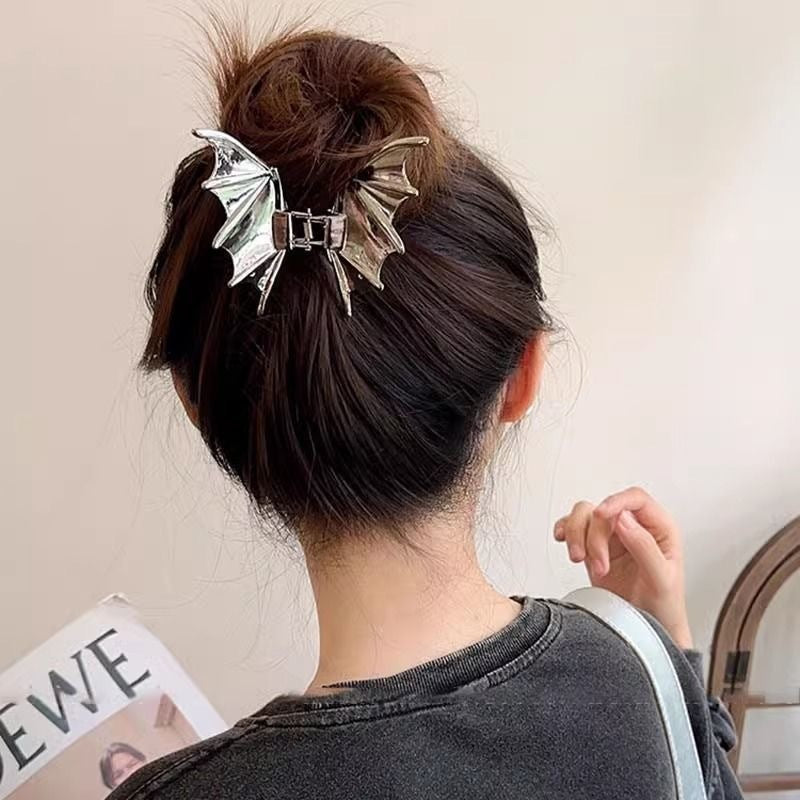 High-Grade Metal Bat Grip Hair Clip | Elegant Women’s Hair Accessory