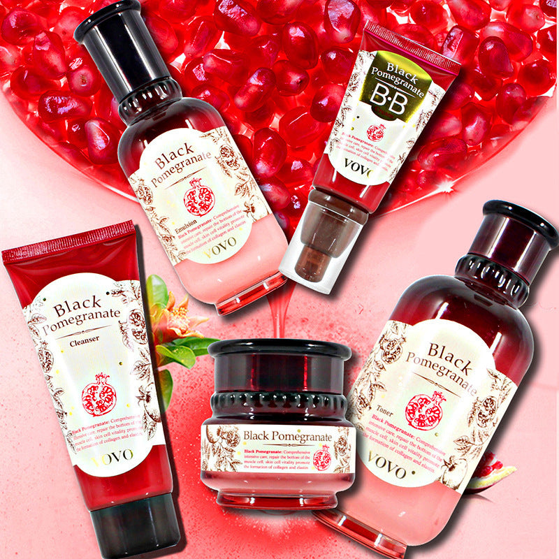 Pomegranate Moisturizing Water – Hydrating Skincare for Soft Skin
