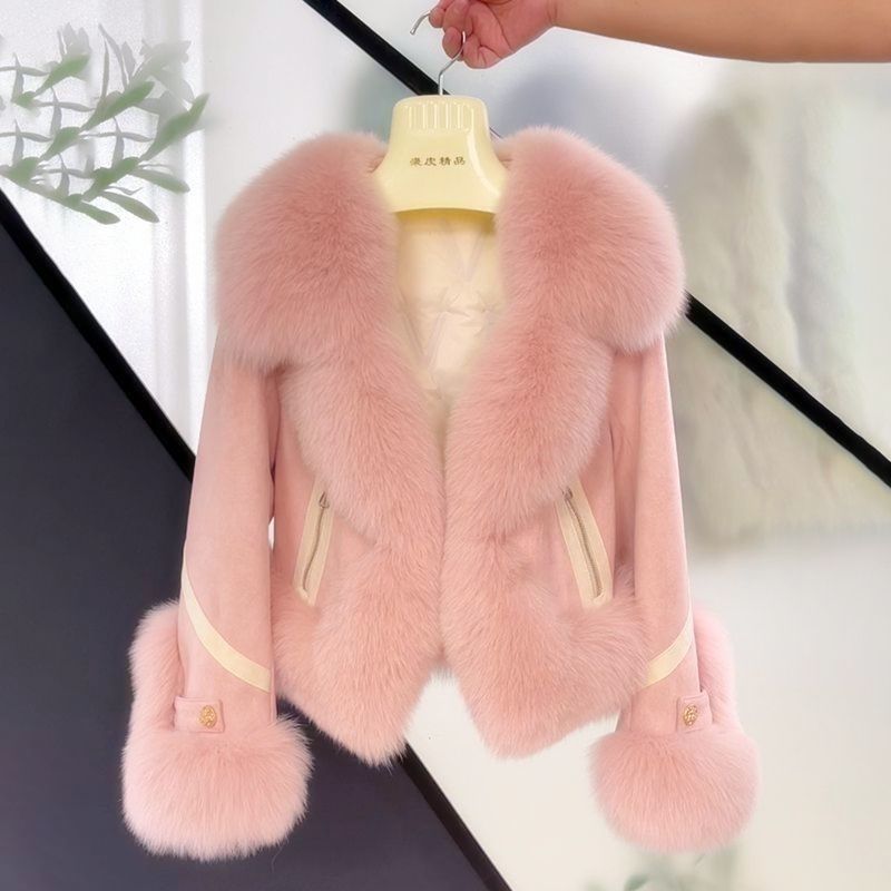 Women’s Short Cotton Fur Coat – Autumn & Winter Fashion